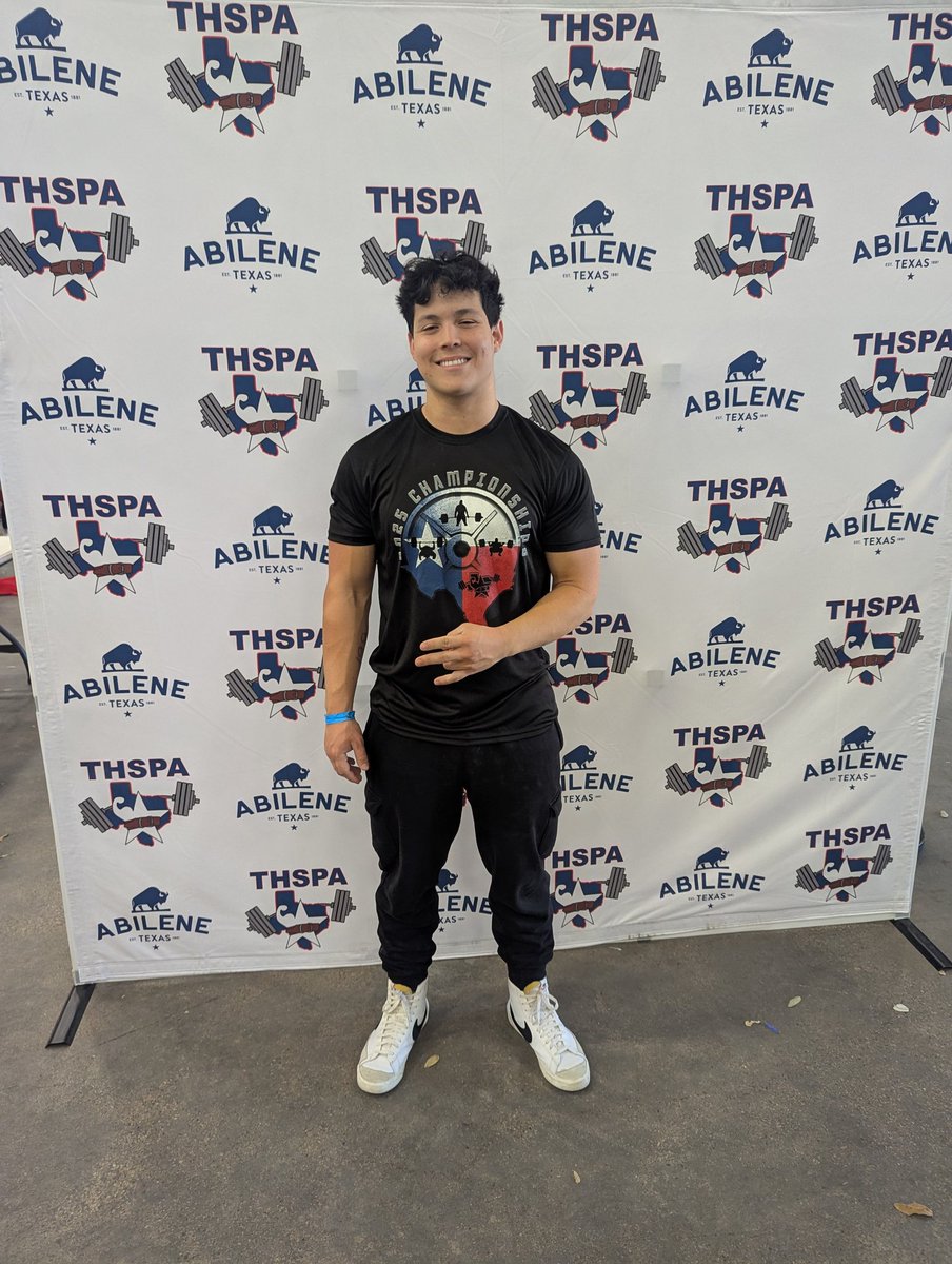 CoachTGr's tweet image. Great job and Congratulations to Noah Trevino who competed at the State Powerlifting competition yesterday! 
-Started in 22nd
-Finished 8th in the state
-Improved total by 160lbs
-Top Bench Press in Div. 1 / 181lb weight class! 

Tremendous event @TxHSPWL !

FAMILY

#KnightLife