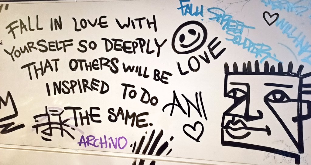"En esta vida todo viene y va
Y luego nada es para tanto
Y cuando el mundo se vaya a acabar
Lo observaré tomando algo"
#CestLaVie #AmayaRomero #PlaylistDocente
#AlColeMejorConMúsica 
youtu.be/Sqrg5qYTd6E?si…