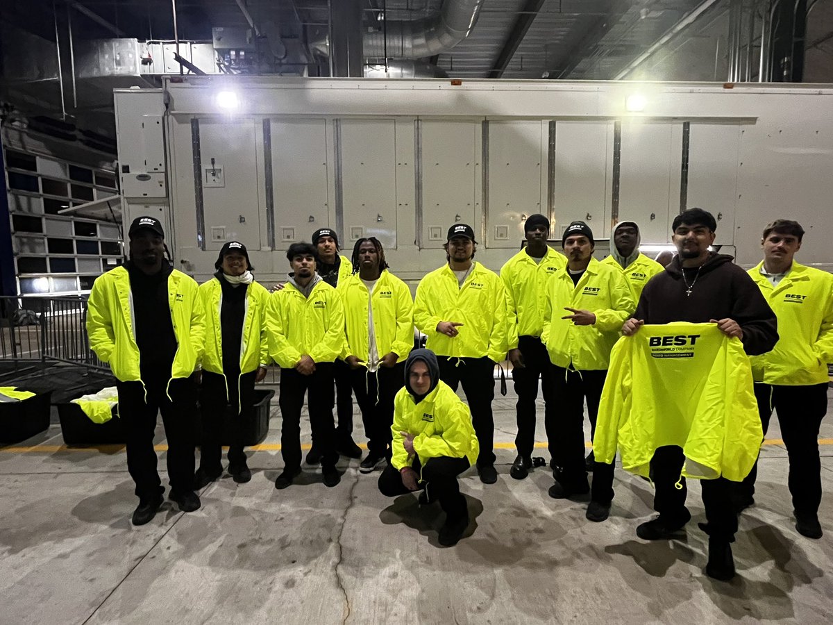 Spire Football (@spire_football) on Twitter photo Love when our guys work the <a href="/SportingKC/">Sporting Kansas City</a> games for fundraising!!! Great job boys! #HaloCrewπ« Love when our guys work the <a href="/SportingKC/">Sporting Kansas City</a> games for fundraising!!! Great job boys! #HaloCrewπ«