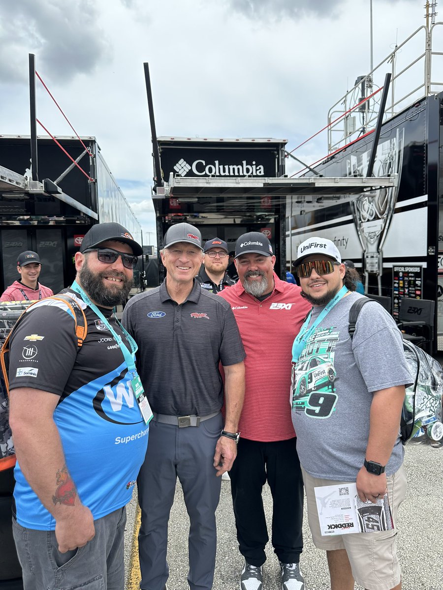 CleanAirShow's tweet image. Just a couple of podcast hosts with @FreddieKraft and Tommy Baldwin.