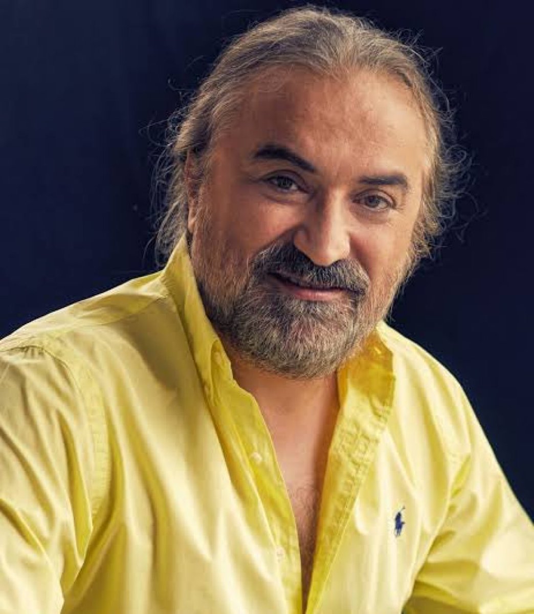 Volkan Konak: “Takım arkadaşlarına arkasını dönmemek için hep kaleci oldu. Hayat boyu centilmenliğinden ve asaletinden ödün vermedi. Ekrem Başkan’a siyasette faul yapanlar utansın. Benim için her zaman çok kıymetli bir dostum olarak kalacaktır ve her zaman yanında olacağım."