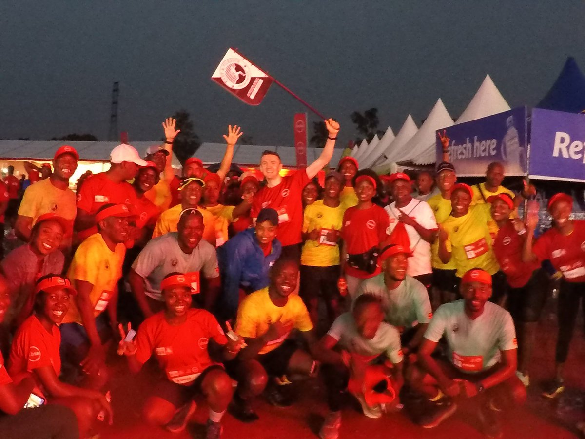 RoadCaptainFSK's tweet photo. When you see the flag,  just know that the @FastnFurious40 team is on ground and ready to spread some good vibes and fun on the run. #AbsaKH3_7HillsRun2025 #YooLengExpress https://t.co/r0x9YxDPWG