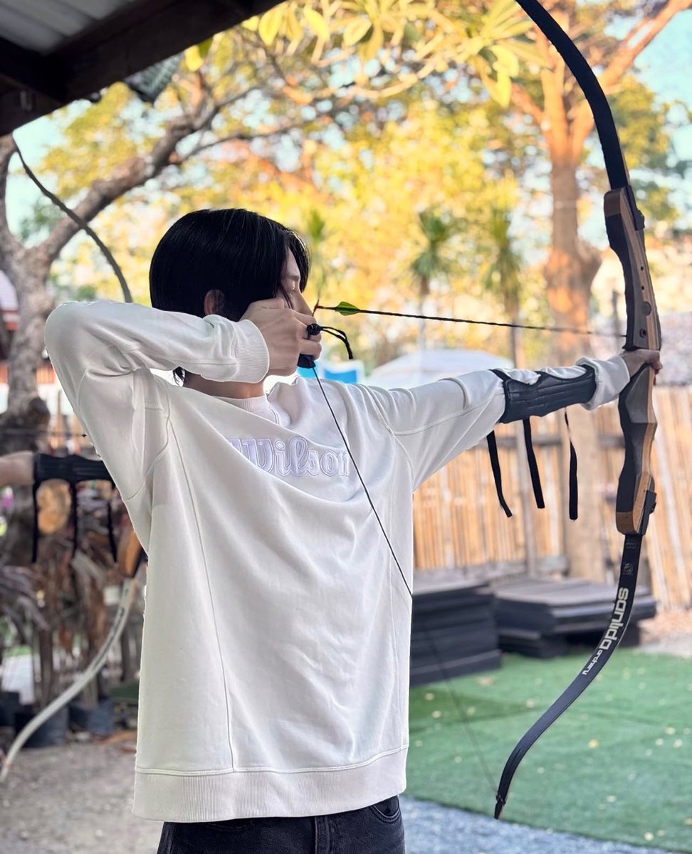 MUMLUVR420's tweet photo. shooting my shot 🏹💕 https://t.co/8LvFwo1qNM