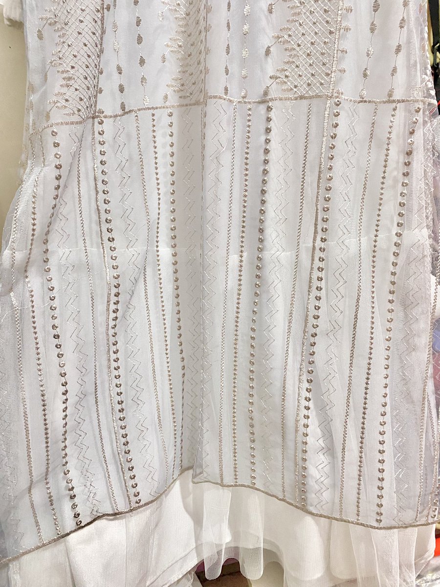 nextjusticia's tweet photo. halo guys aku mau jual dress merk calamary aku yang baru aku beli, aku jual murah aja 220 ini cakep banget bisa oyen juga, cocok banget buat dipake lebaran #dresslebaran #zonauang #jualmurah #calamary https://t.co/o8siXAFzQl