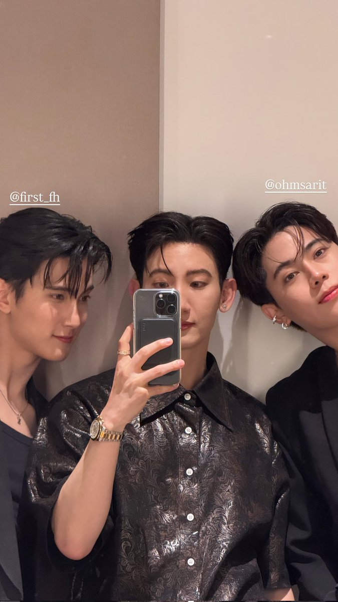 JaFirstBrasil's tweet photo. 📸| Xuxuzinho Toptap via instagram stories com o First.

#First_Chalongrat #รักแรกของเฟริสท์  
#TikTokShopBeautyFestxFirst https://t.co/EA3Wdv9C89