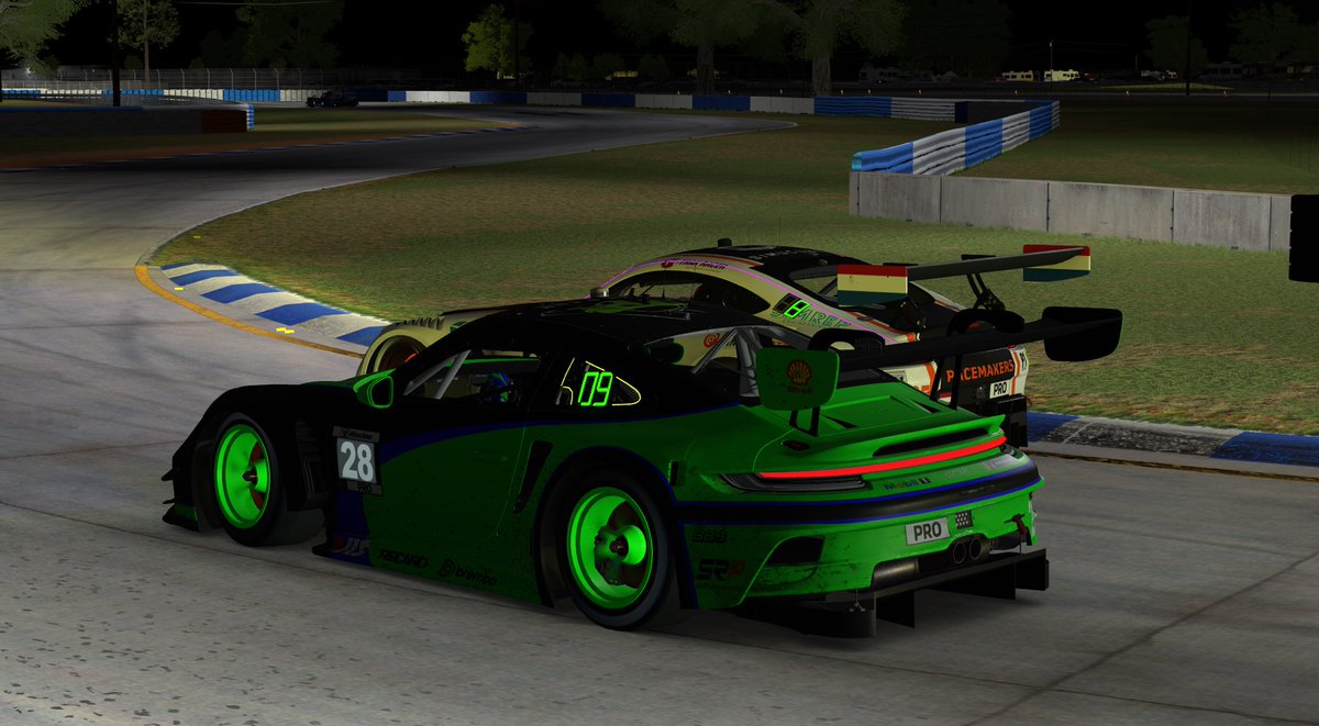 Run___4___Fun's tweet image. Con esta bonita batalla en la ultima vuelta acabaron las 12H de sebring @Joalo28 y @rubenvalle4 a bordo del Porsche gt3 acabando con un P9.
Nuestro piloto @Giovani_diaz222 corrió con dos amigos suyos con el Dallara P217 acabando P6!!
Enhorabuena a todos!!
#Run4funletsgo
