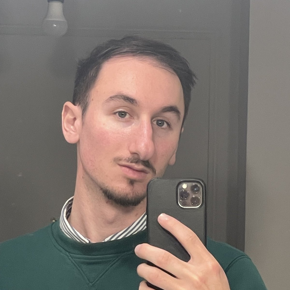 AlexandreT0's tweet image. #LGBTQIAWelcomeSpring
un temps à aller boire un verre en terrasse ça ? 💐