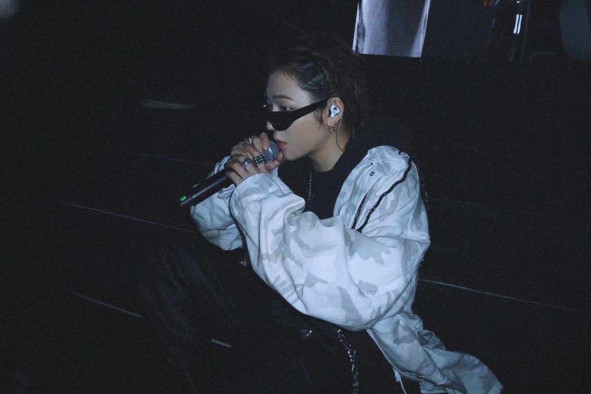 아이패드컴퓨터모든배경화면바꿀거임
우지호너.잘생긴거축하해