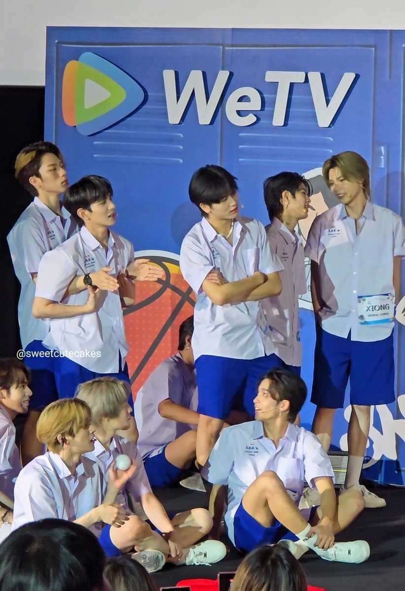 sweetcutecakes's tweet photo. ผู้ชายแก็งนี้อยู่โรงเรียนไหนคะ หน้าตาดีทุกคนเลย
#KOSHIN #THADALEE #NINJA #YAOZIHAO #DORN #THAIO #XIONG #OMAR #SHEN #HUYETAO #YUCHEN #KK #AGUANG #DONGDONG #PEANUT
#CHUANGFanMeeting #CHUANGSchoolBreak #CHUANGAsiaS2 https://t.co/S72ODhJA8Y