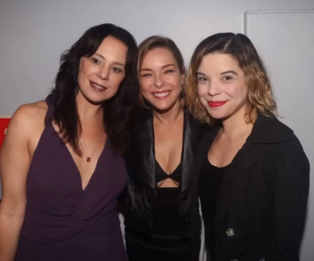 Reencontro de mulheres apaixonadas por teatro! Inclusive, estou em cartaz no SESC Copacabana com a peça “Nosso Irmão”, de quinta a domingo até 13 de abril. Espero vocês ❤️🎭