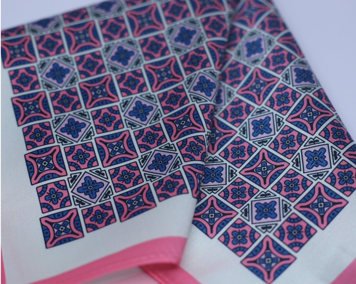tiecollege's tweet photo. Pocket Square | GHS50 https://t.co/DhMQrpIHGh