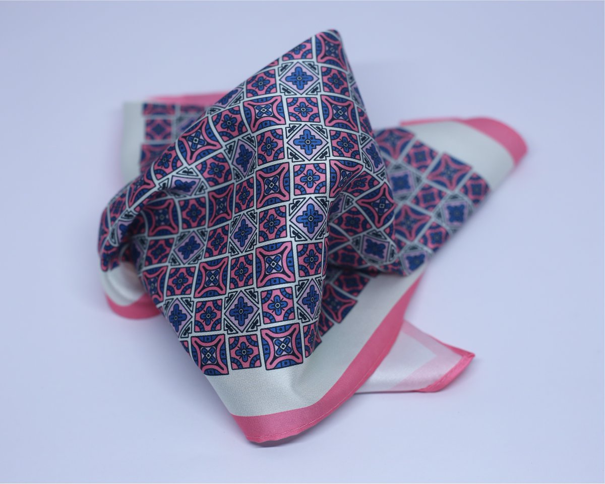 tiecollege's tweet photo. Pocket Square | GHS50 https://t.co/DhMQrpIHGh