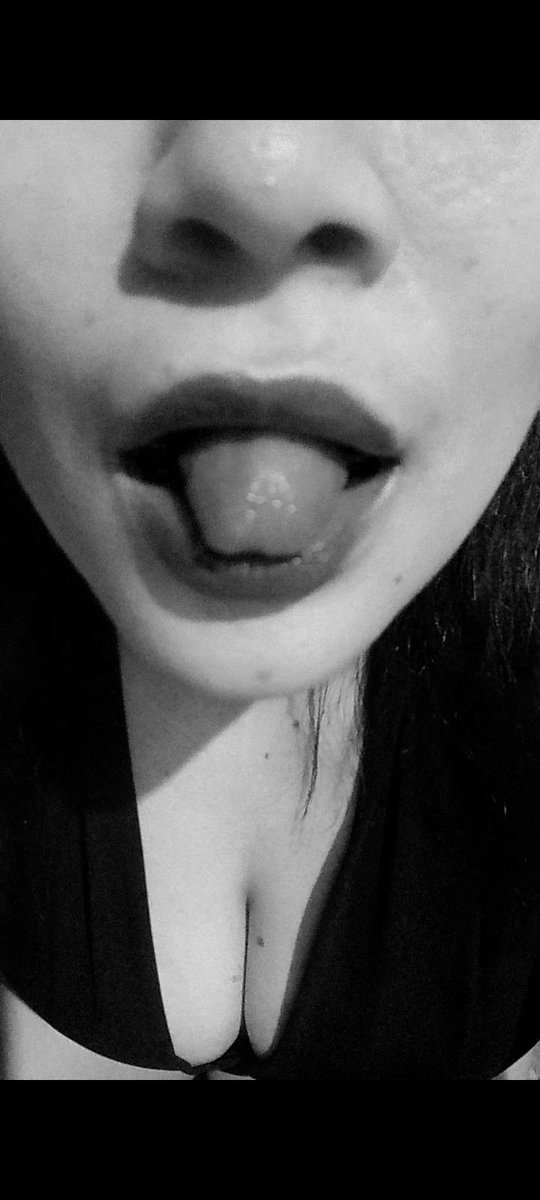Boquita lista que harías 😈🔥
#swingers #cuckold #hotwife