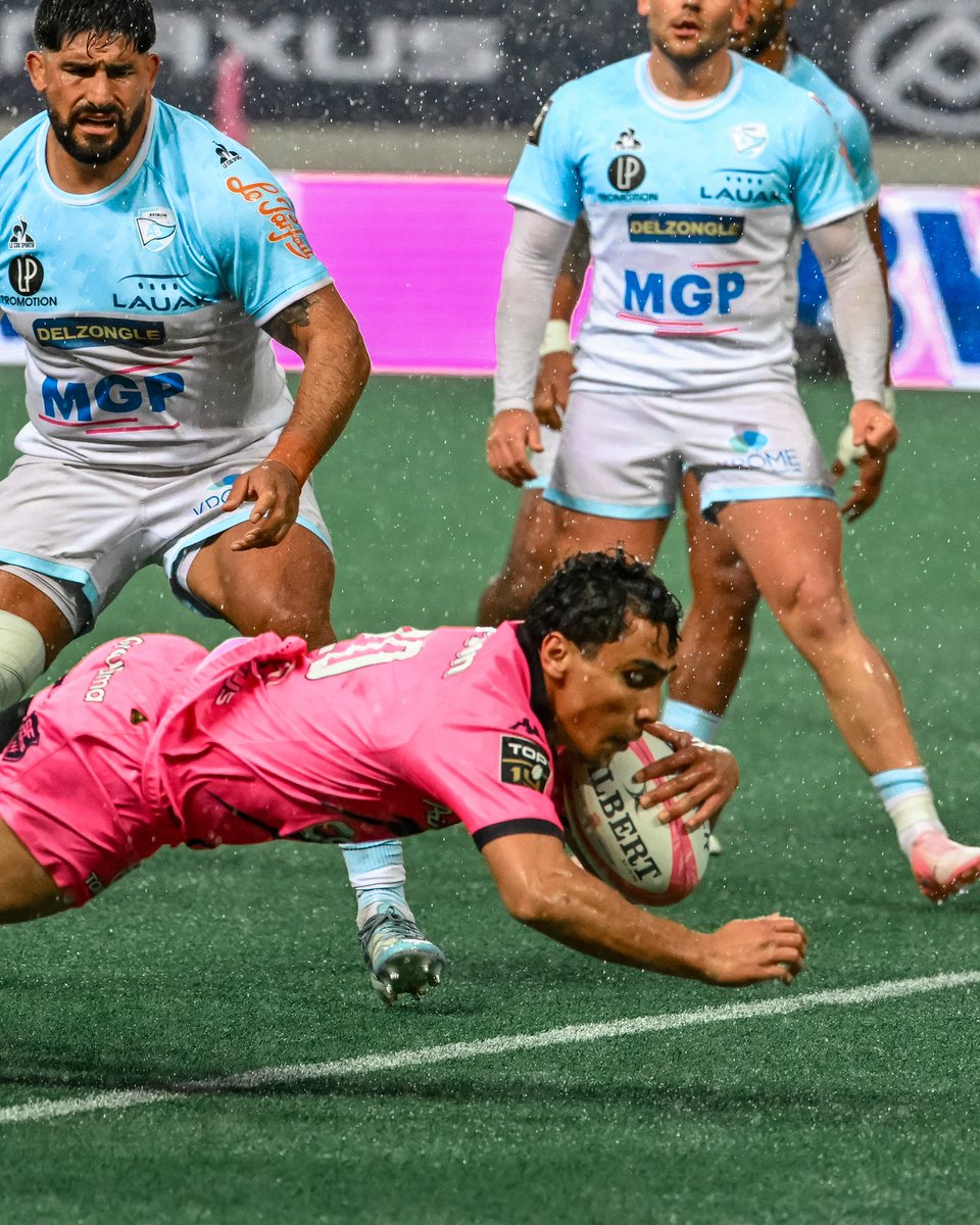 SFParisRugby's tweet image. 𝐒𝐨𝐢𝐫 𝐝𝐞 𝐩𝐫𝐞𝐦𝐢𝐞̀𝐫𝐞𝐬 ✨

Hier soir face a Bayonne, Alvaro Garcia jouait son premier match en @top14rugby et Paul Abadie, Thibaut Motassi marquaient leur premier essai en rose 😍

#SFPAB #SFParis