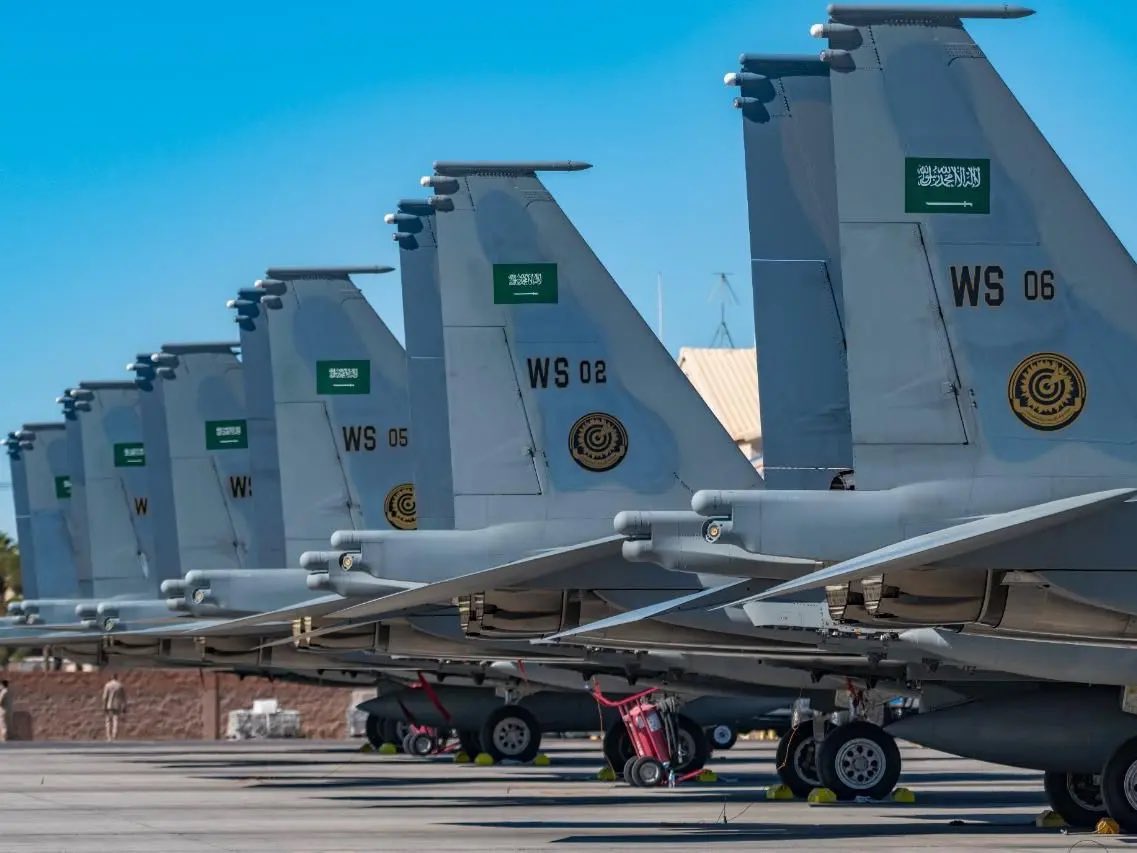 Ranking of Gulf countries globally in terms of the number of fighters in 2025:
9- 🇸🇦 Saudi Arabia: 283 fighters
22- 🇶🇦 Qatar: 102 fighters
24- 🇦🇪 UAE: 99 fighters
41- 🇰🇼 Kuwait: 43 fighters
51- 🇴🇲 Oman: 29 fighters
58- 🇧🇭 Bahrain: 24 fighters