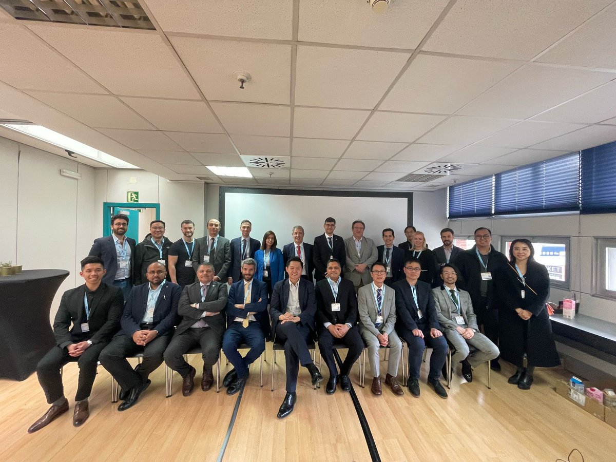 CWong_hk's tweet photo. Investigator meeting of the Global EnBloc Registry led by @jteoh_hk today at EAU 🔪 Exciting interim results and we are still welcoming anyone onboard who’s into enbloc TURBT! ��🏿 #EAU25 https://t.co/04jKfeo935