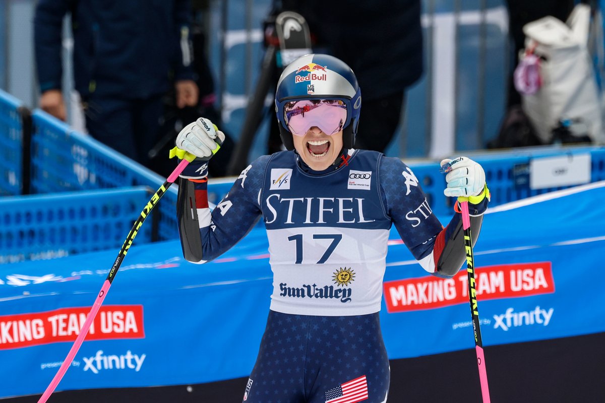 Final WC Super G of the season and we have got 2 winners! 

Lara Gut-Behrami skis the run of her life to win the race by over a second collecting Super G crystal globe number 6 and winner number 2 is Lindsey Vonn finishing a difficult race on the podium as second! 

Proud!