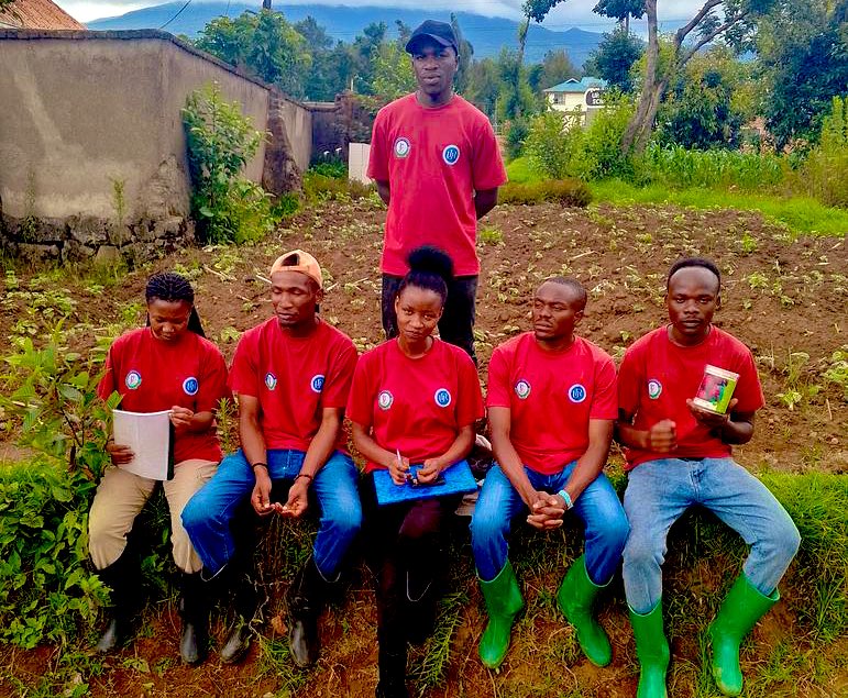 AgriTalk Initiative (@rcssagritalk) on Twitter photo The Rwanda Crop Sciences Students’ Association(<a href="/RwandaCSSA/">Rwanda Crop Sciences Students' Association(RCSSA).</a>) Team Poses in Full Swing for Agricultural Development.
#RCSSA #Research_Empower_Impacts #Youth_InAgriculture The Rwanda Crop Sciences Students’ Association(<a href="/RwandaCSSA/">Rwanda Crop Sciences Students' Association(RCSSA).</a>) Team Poses in Full Swing for Agricultural Development.
#RCSSA #Research_Empower_Impacts #Youth_InAgriculture