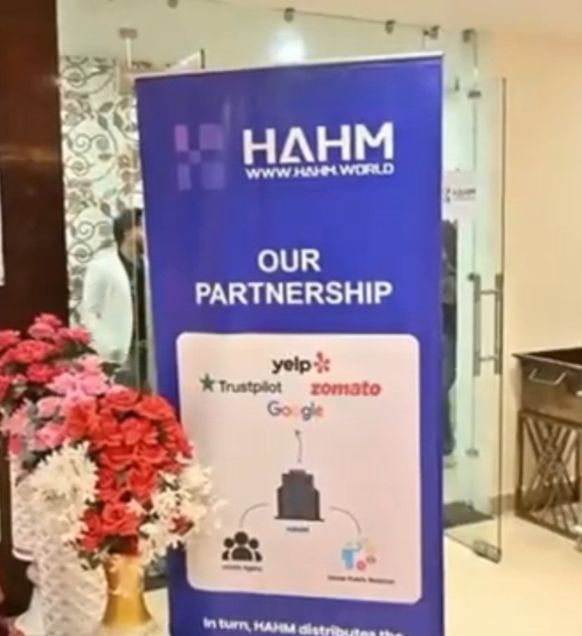 AjeyTalks's tweet photo. @zomato @zomatocare @deepigoyal please respond are you associated with this so called HAHM Ponzi Sceme ? Buying Reviews and Ratings from them ? If not please release official statment against this.
https://t.co/fV2r5P7ekn https://t.co/dzRWUJt4mc