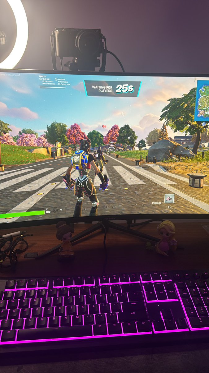 lenkashrv's tweet photo. Live on Twitch! Come say hi ❤️ #twitch #smallstreamer 
https://t.co/AQSsPoFCWt https://t.co/8yfYfpZ2e4