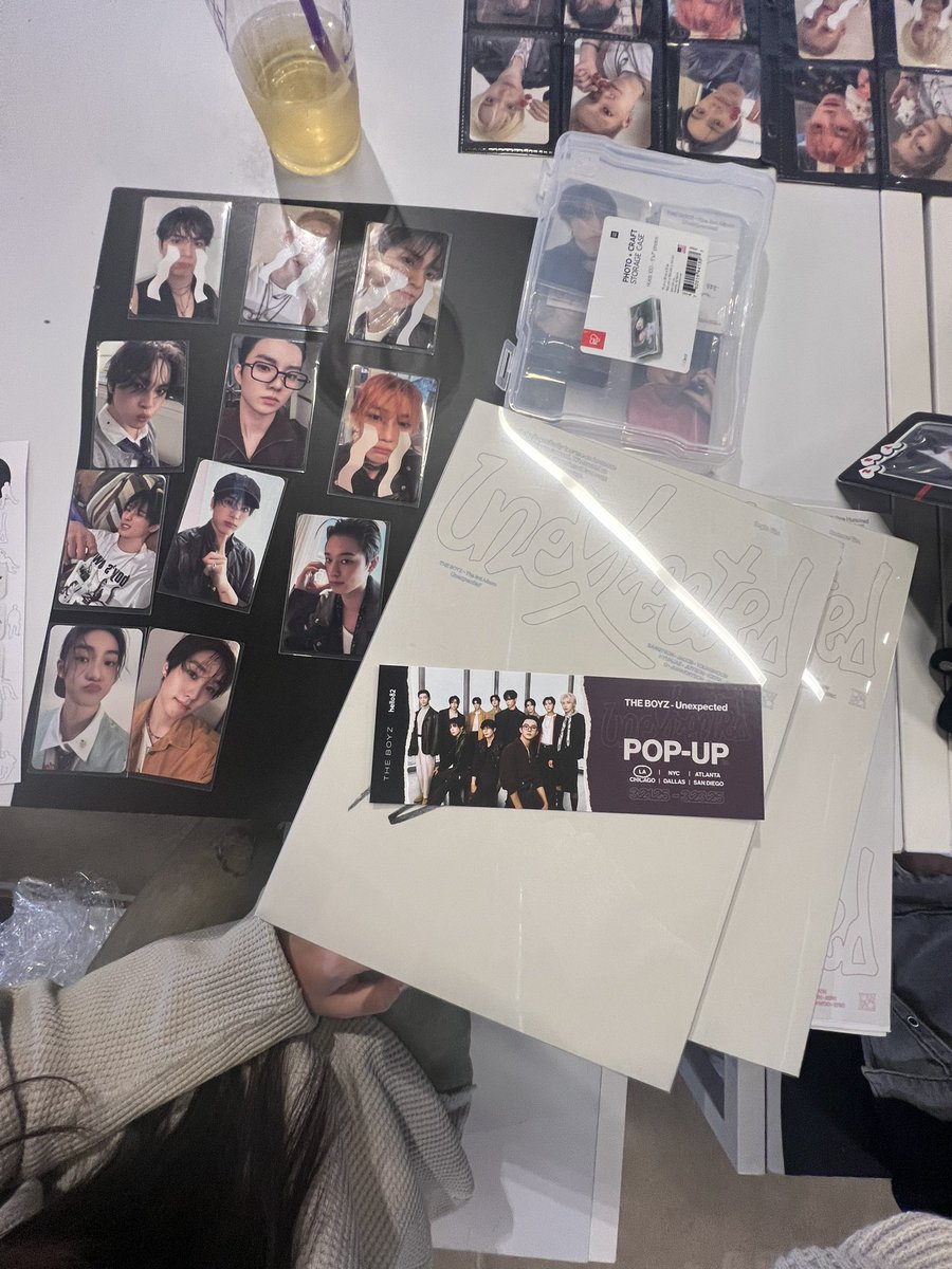 jjddmi's tweet photo. @hello82LA @hello82official 
theboyz pop up in LA😻

#THEBOYZ_POPUP #THEBOYZ #hello82 https://t.co/WSTUIbQsJQ