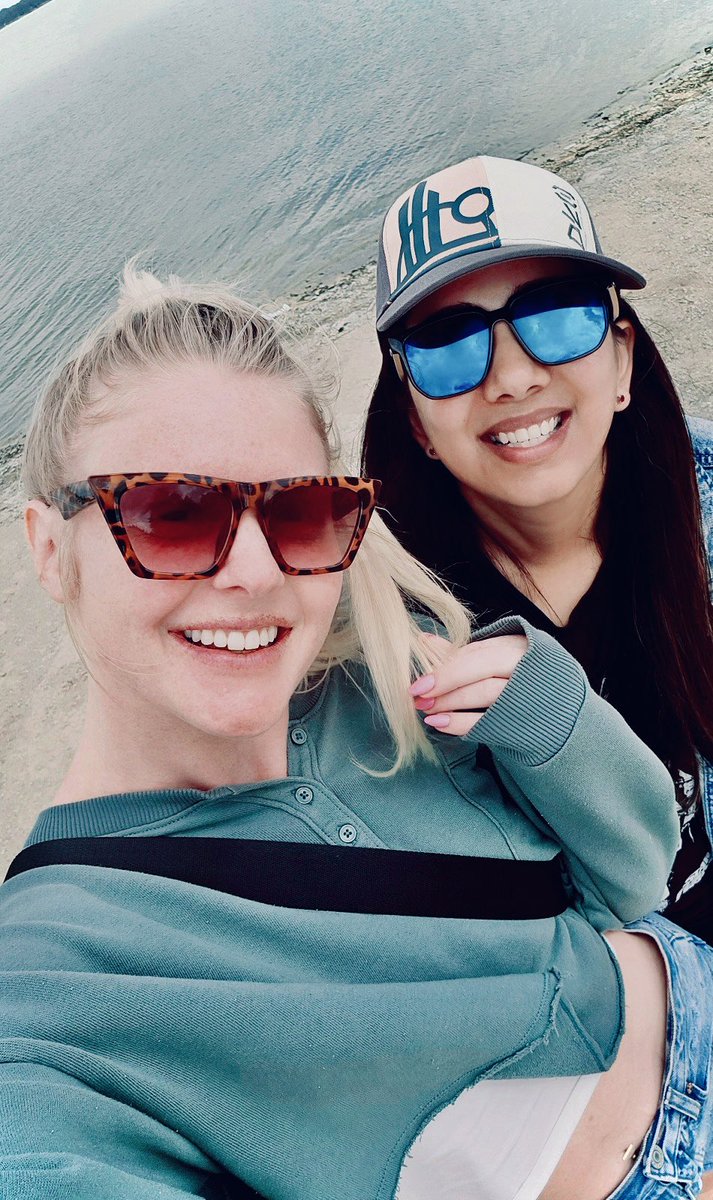 Jordynww's tweet image. Just a couple of tech besties with our babies. I live for days like these 🖤
#momsintech #bff