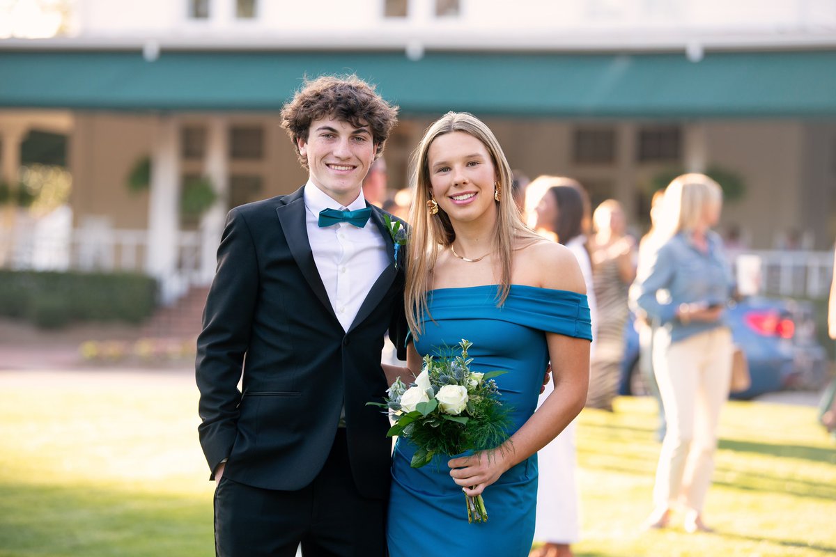 Definition of glamorous ⬇️ 
Pinecrest HS Junior Ball