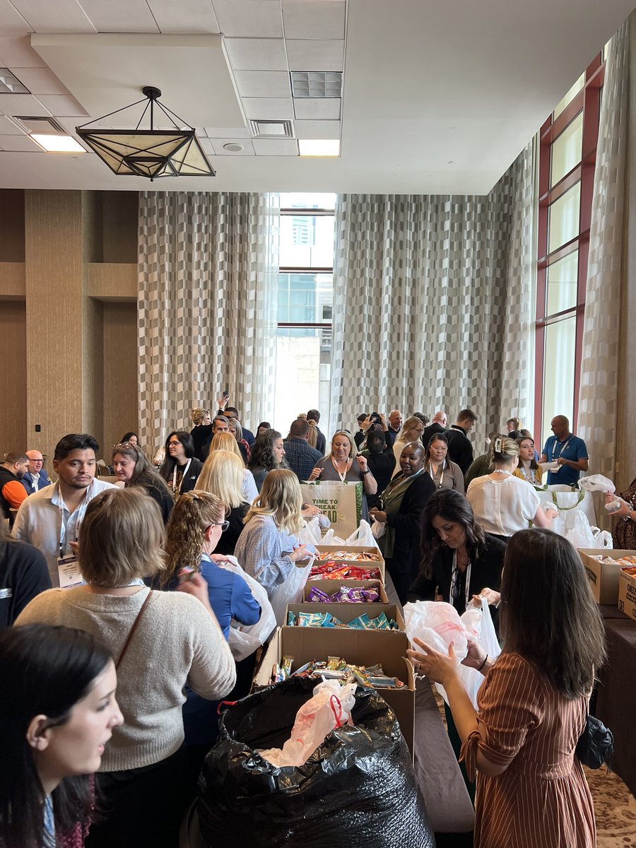 Giveback session is in full swing at #mprd25 to support HopeAustin!