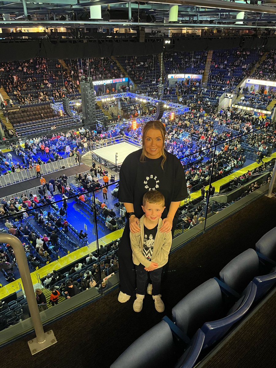 EllieHodder1's tweet photo. #WWENottingham https://t.co/aFjR9yJD3U