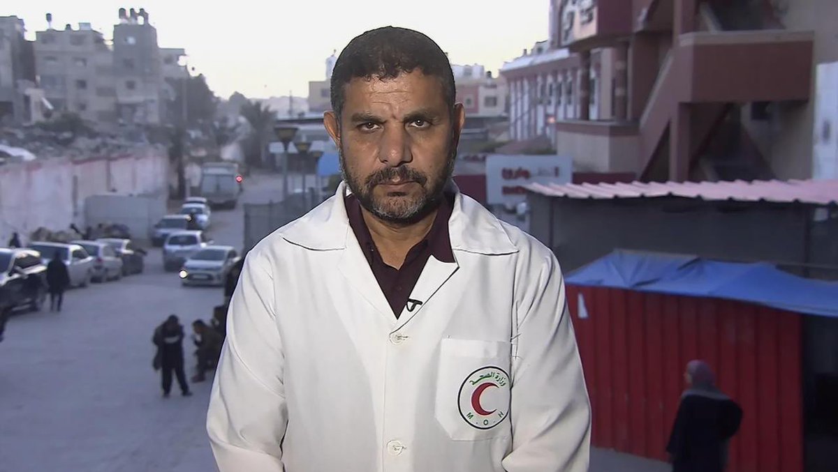 🗣️ Gazze Sahra Hastaneleri Müdürü Mervan el-Hams:

"Gazze'de 50 bin şehit var, İslam alemi ise uyuyor ve gaflet içinde."