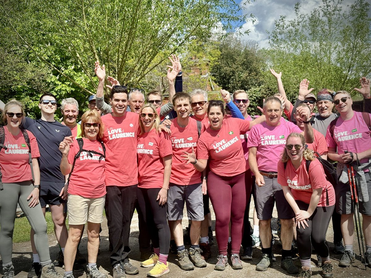 kitbradshaw's tweet image. My incredible husband, Laurence, had a wish that each year his family & friends would come together to raise money for people living with cancer.
Since 2022, our charity treks have raised £20,000. In 6 weeks we’ll be walking 17 miles for @StCHospice 🧡
👇 Team Sponsorship Page