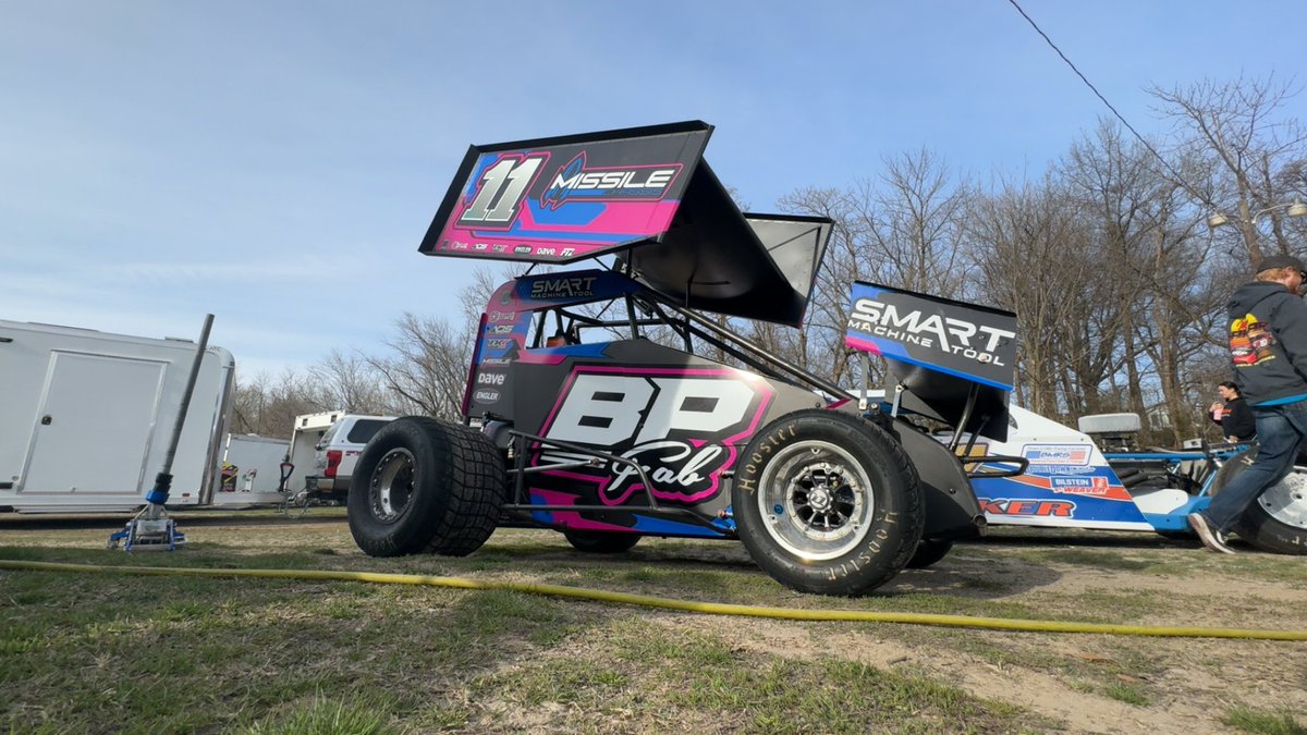 5th to 3rd in my heat race and 7th to 4th in the A main last night at Highland!

Slight fueling issues that need worked out after installing a fresh motor but a good start to the outdoor season regardless