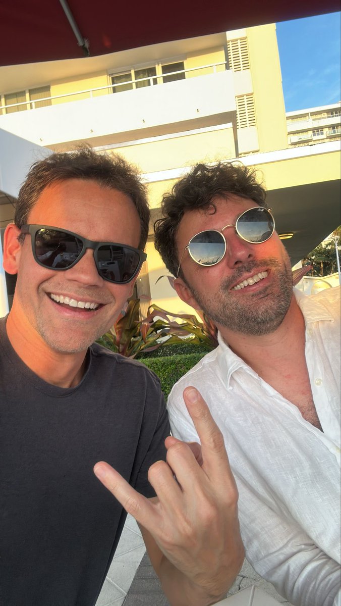 Tá rolando <a href="/bootiemashup/">Bootie Mashup</a> em Miami com <a href="/djfaroff/">DJ FAROFF</a> e <a href="/joaobrasil/">João Brasil</a> <a href="/bootierio/">Bootie Rio</a> guardem esse tweet