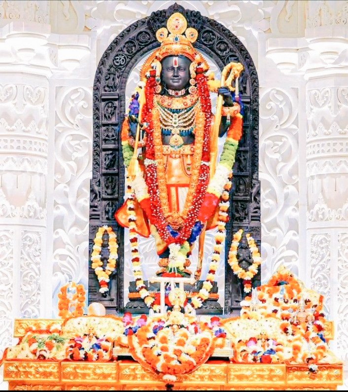 "श्री रामचंद्र कृपालु भज मन,
हरन भवभय दारुणम्।
नवकंज लोचन, कंजमुख, कर कंज,
पदकंजारुणम्।" #जय_श्री_राम  #सीताराम 
#जय_जय_श्री_राम 🔥🙏🙏