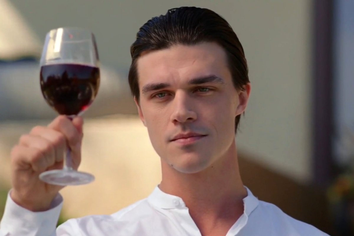 anabluetz's tweet photo. Finn Wittrock como Seth en Locating Silver Lake (2018)
#finnwittrock #ericbilitch #locatingsilverlake #finnwittrockmexico https://t.co/Xu3haDdZqa