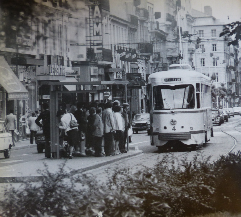 Memoire2cite's tweet photo. LIVRE Un désir nommé "TRAMWAY". Les #transports urbains de Saint-Etienne et de sa #région (1881-1993). - #FOREZ - RAHON (Jean-Paul). #Mémoire2cité #Bus #autobus #Mémoire2ville #stas #CFVE #saintetienne #stetienne #sainté #tram #tramway #trolleybus #trolley #tramways #archive https://t.co/2gaIG5srGm