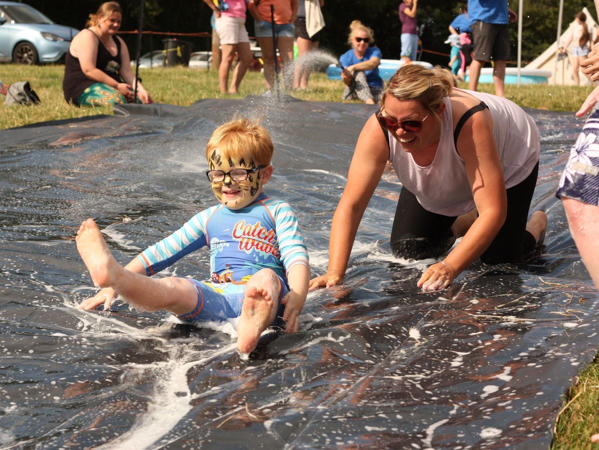 Are you passionate about helping others, love the outdoors, and want to be part of something special? Join us as a sighted volunteer for LOOKFest 2025 our fully accessible festival for visually impaired young people and their families.
buff.ly/3D4nrEZ 
#LOOKFest