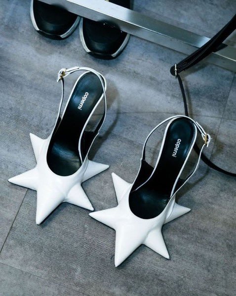 miuima's tweet image. coperni shoes