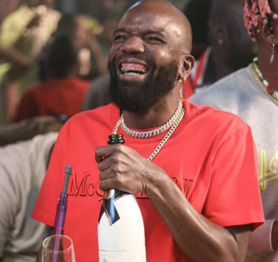 J. ALVAREZ tweet media