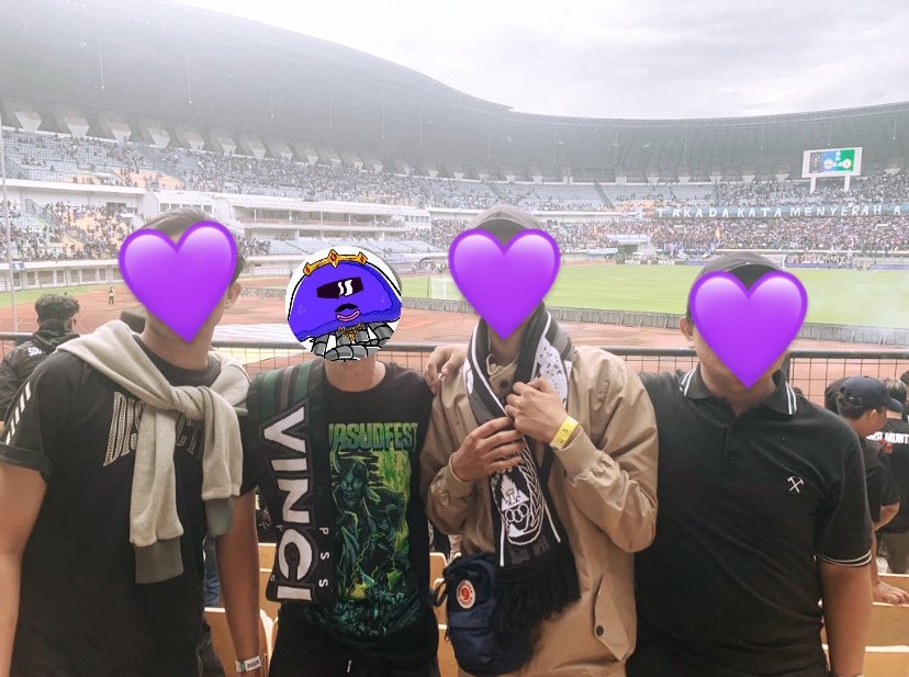 when jelly tries to watch football on the weekend. in the next match, it looks like i'll have to wear the portal shirt👀 <a href="/PortaltoBitcoin/">Portal</a>
