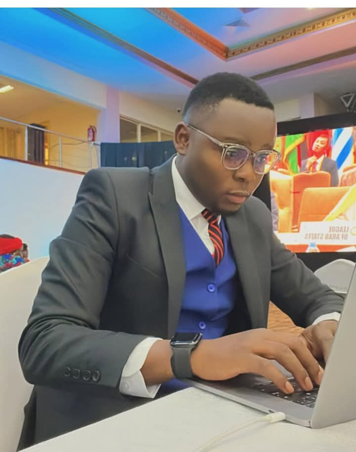 Eeiii Nick Mudimba, you just decided to sign off so suddenly...hivyo tu.
Our greetings every morning would go like..."vuche msakuru" and you'd laugh saying..."we mluhya umekunywa chai?" Rest in peace my friend aka msakuru 💔