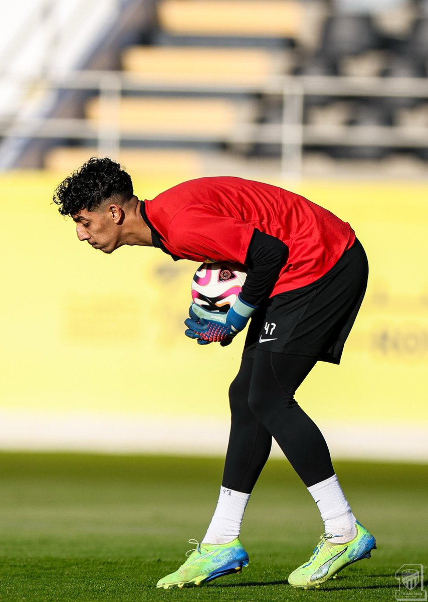 عفاس الغالب tweet media
