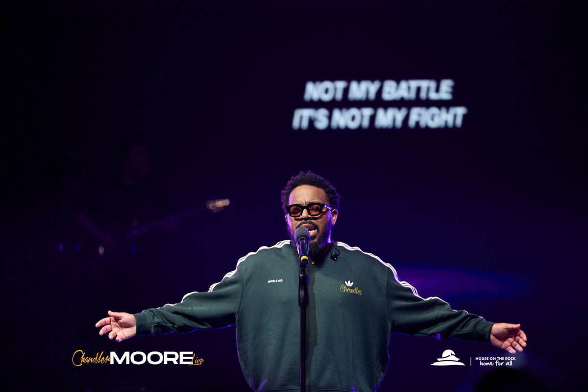HouseOnTheRock's tweet image. God's on the battle.
He's on the fight

#HouseOnTheRock
#ChandlerMooreLive