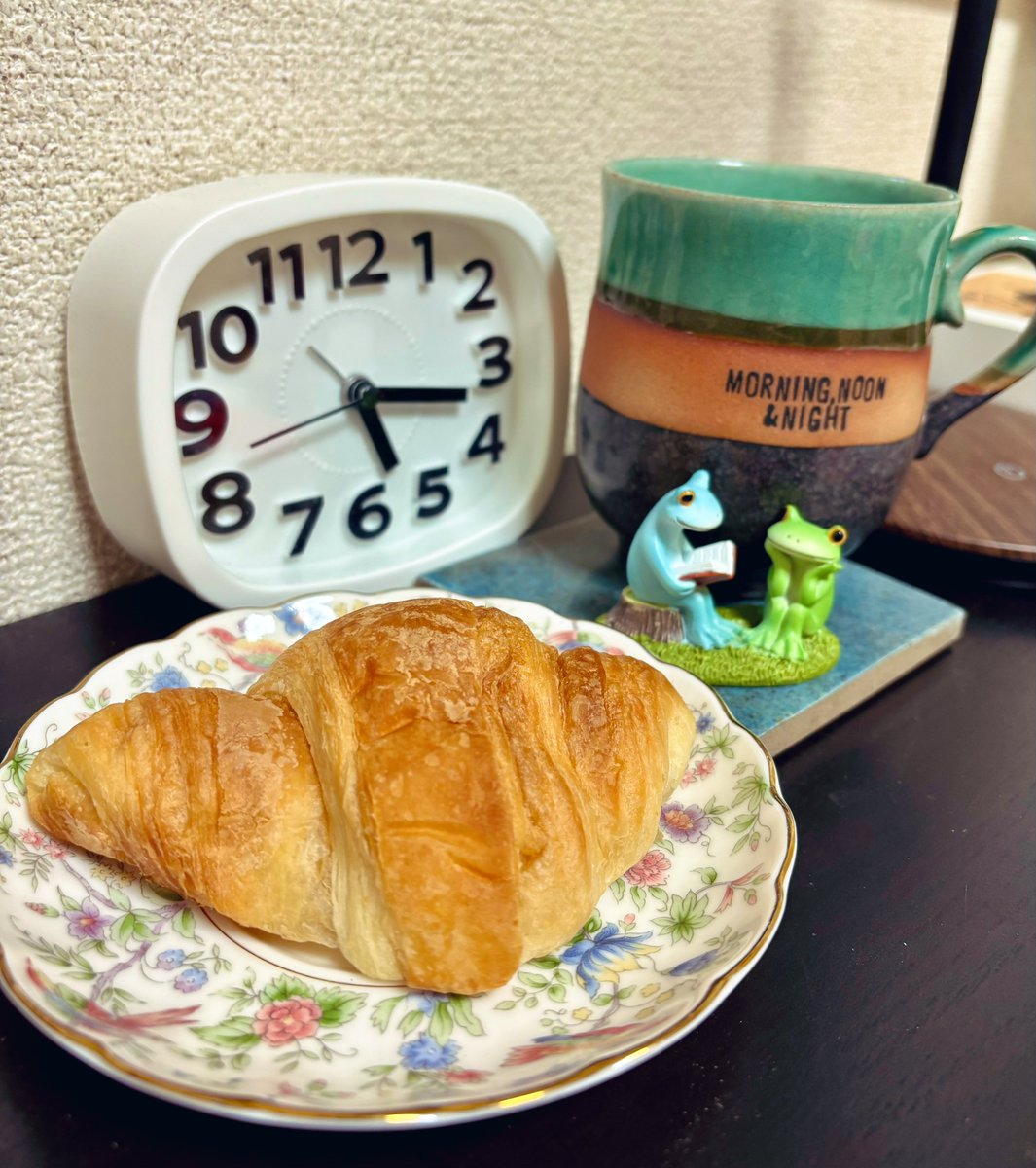 朝活　朝勝🌞✨✨
よい一日に　はじめます📖
#朝活 #おはようございます
