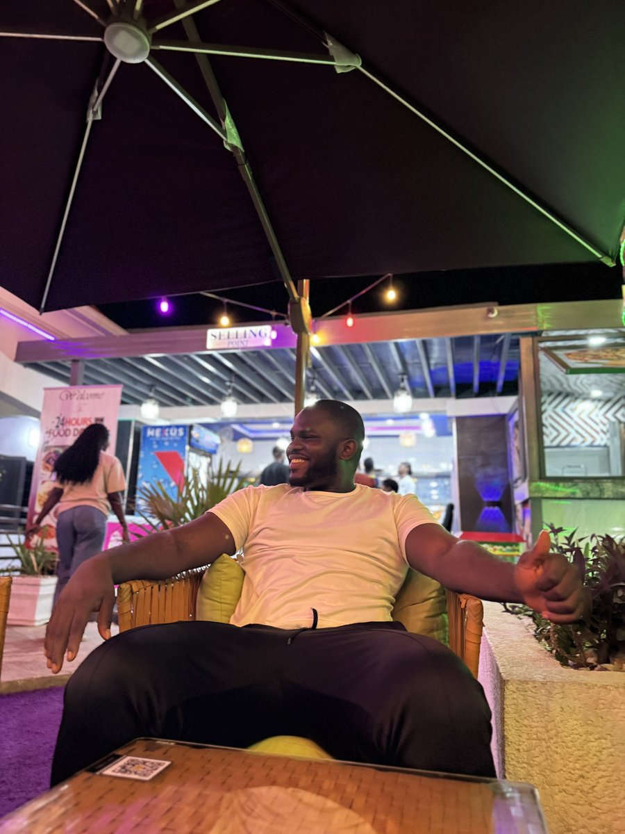 kevin_chibuoyim's tweet photo. It’s night and most are asleep…. Let’s start.

I am Kevin, mostly known as Ezemmuo Blockchain.

Web3 has changed my life.

Comment on &amp; Quote this, let’s know you.

PS: A friend is looking to employ someone. He’ll be reading through too.

#Ezemmuo_Blockchain https://t.co/uWGxW2Pc81