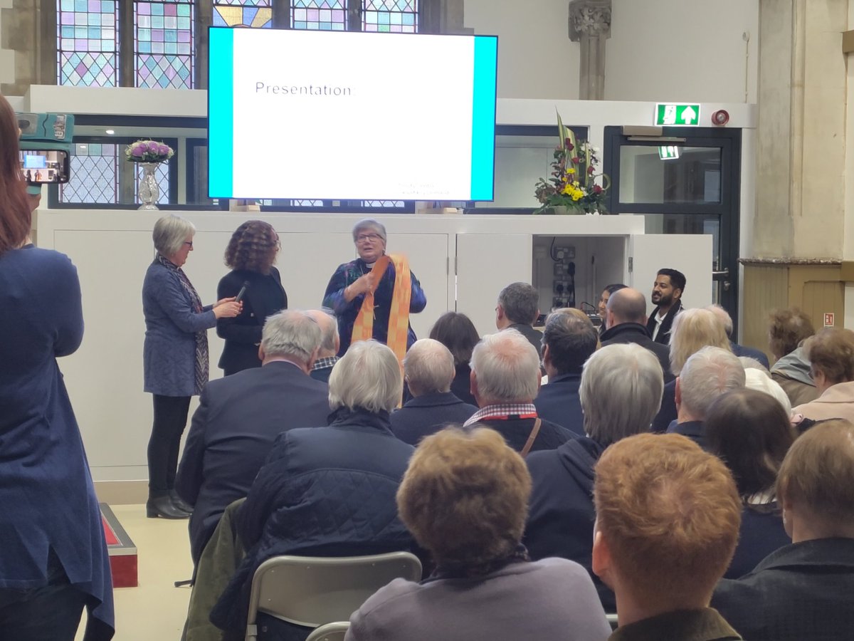 Cytûn (@cytunnew) on Twitter photo Oedfa amlieithog lawen wrth i Ganolfan y Drindod, Caerdydd gael ei hail-agor ar ei newydd wedd gan Parch. Helen Cameron, Llywydd <a href="/MethodistGB/">The Methodist Church</a>. Joyous multilingual worship as refurbished Trinity Centre, Cardiff reopened to welcome and serve refugee and other local communities. Oedfa amlieithog lawen wrth i Ganolfan y Drindod, Caerdydd gael ei hail-agor ar ei newydd wedd gan Parch. Helen Cameron, Llywydd <a href="/MethodistGB/">The Methodist Church</a>. Joyous multilingual worship as refurbished Trinity Centre, Cardiff reopened to welcome and serve refugee and other local communities.