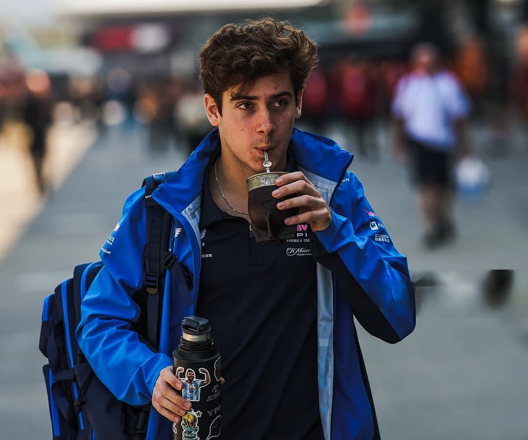 “Melhores fins de semana virão. Seguiremos trabalhando.. 👊🧉🇦🇷”

📲 Franco Colapinto via Instagram