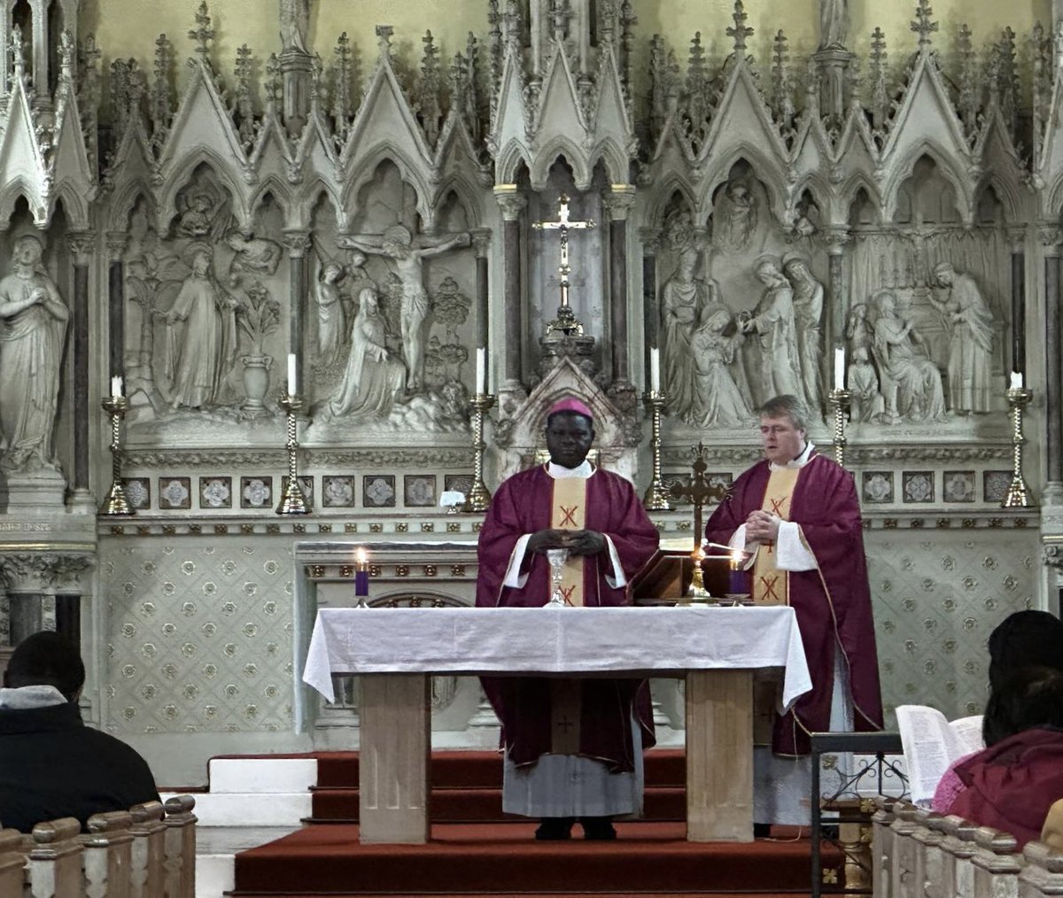 jez_acn's tweet image. It was a joy to join Fr. Bart and the parish community of St Thomas More, Dulwich for our Appeal with Bishop Wilfred Anagbe from Benue State, Nigeria over the weekend. Thank you for your generosity and for supporting our suffering brothers & sisters. @acn_uk @RC_Southwark