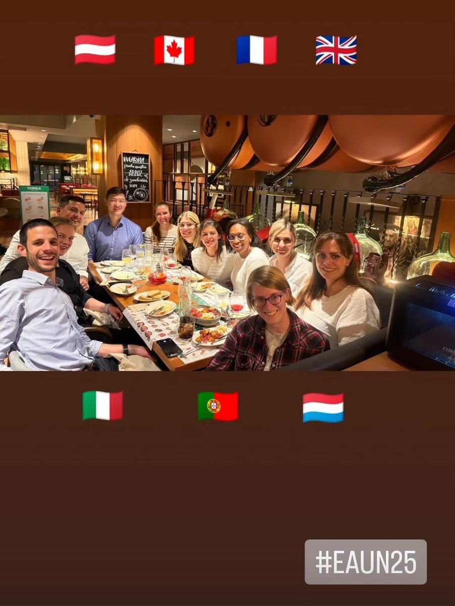EAUNurses's tweet image. #eaun25 is also about networking 🌐🍽️🥂