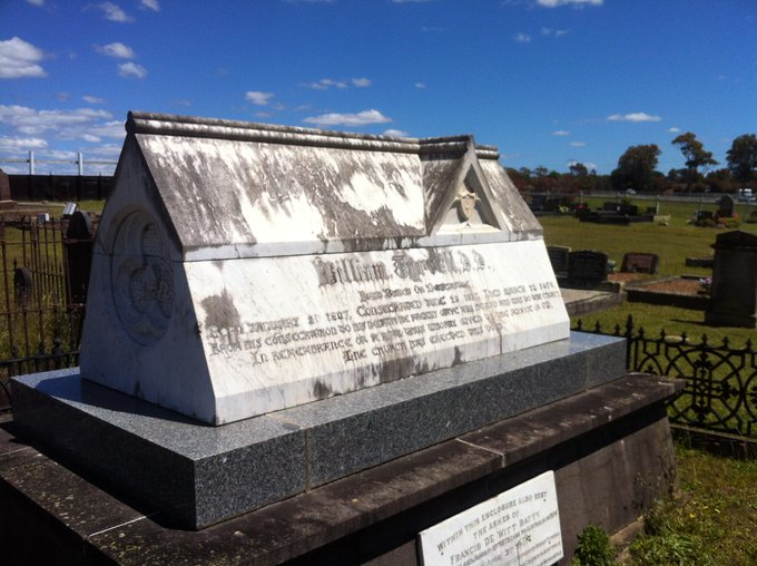 AustAnglican's tweet image. 24 March 1879: death of the Rt Revd William Tyrrell, aged 72. First Bishop of Newcastle 1847-1879. Local saint and hero! #anglican #146years Credit for attached portrait @tyroleanlass; my photos: his grave, and the plaque @SydneyCathedral.